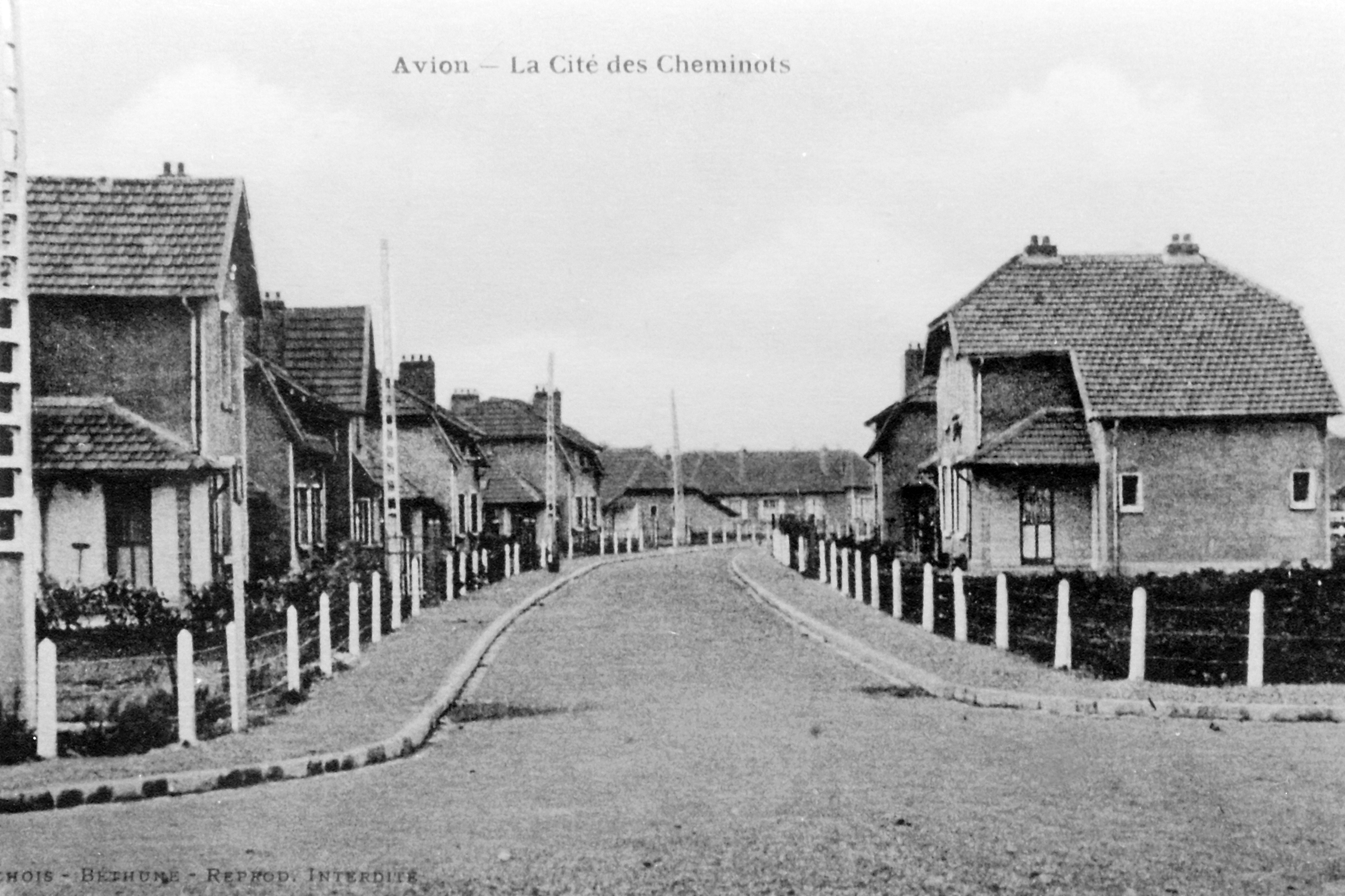 Cite Des Cheminots De Lens Rue Edouard Branly Et Rue Du Bonnier à Lens